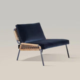 Sillón de exterior con diseño de ratán y juego de mesa auxiliar